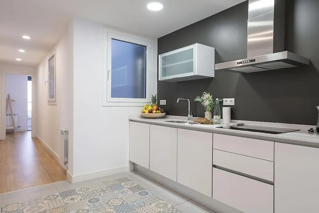 Canela Homes Barcelona Style Apartment